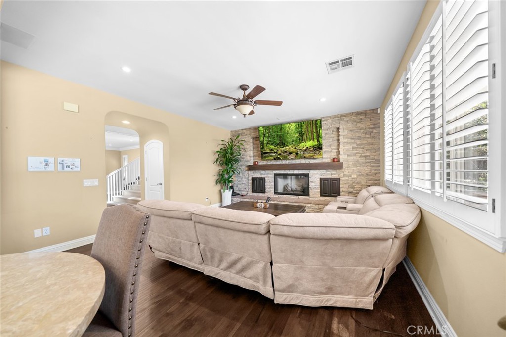 5446 Sunlight Property Photo 10