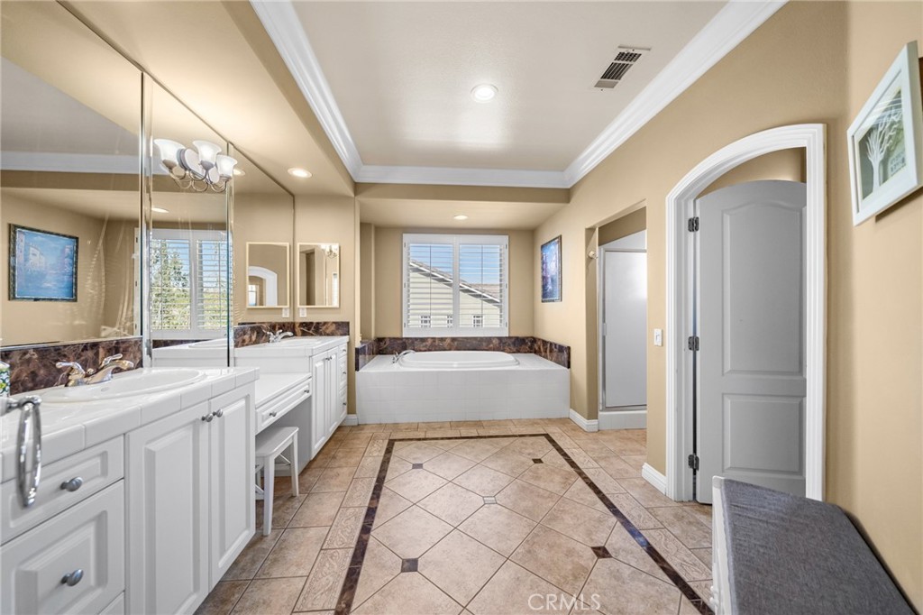 5446 Sunlight Property Photo 33