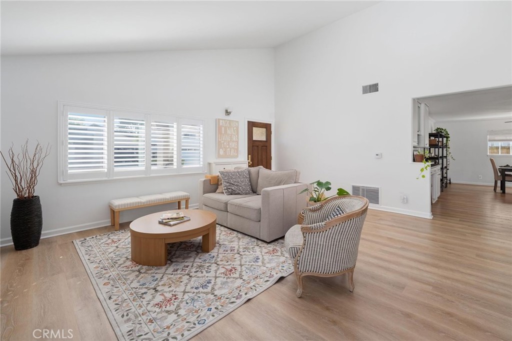 25302 Via Ramon Property Photo 8