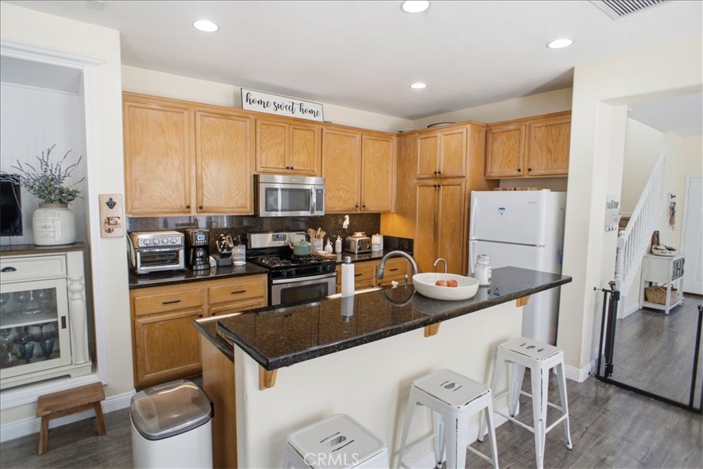 2449 Aurora Property Photo 4