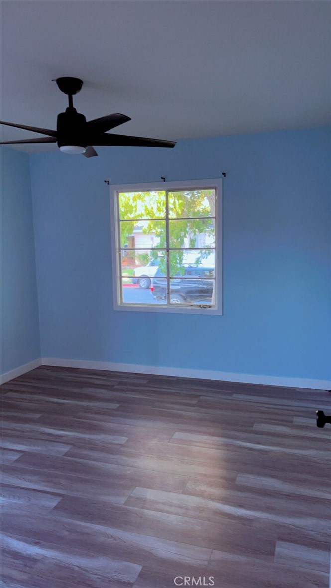 5779 Enfield Property Photo 22