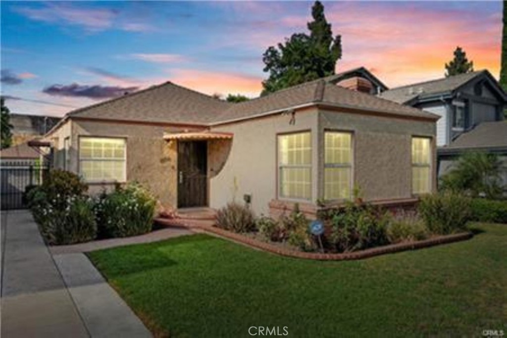 15235 La Maida Property Photo 1