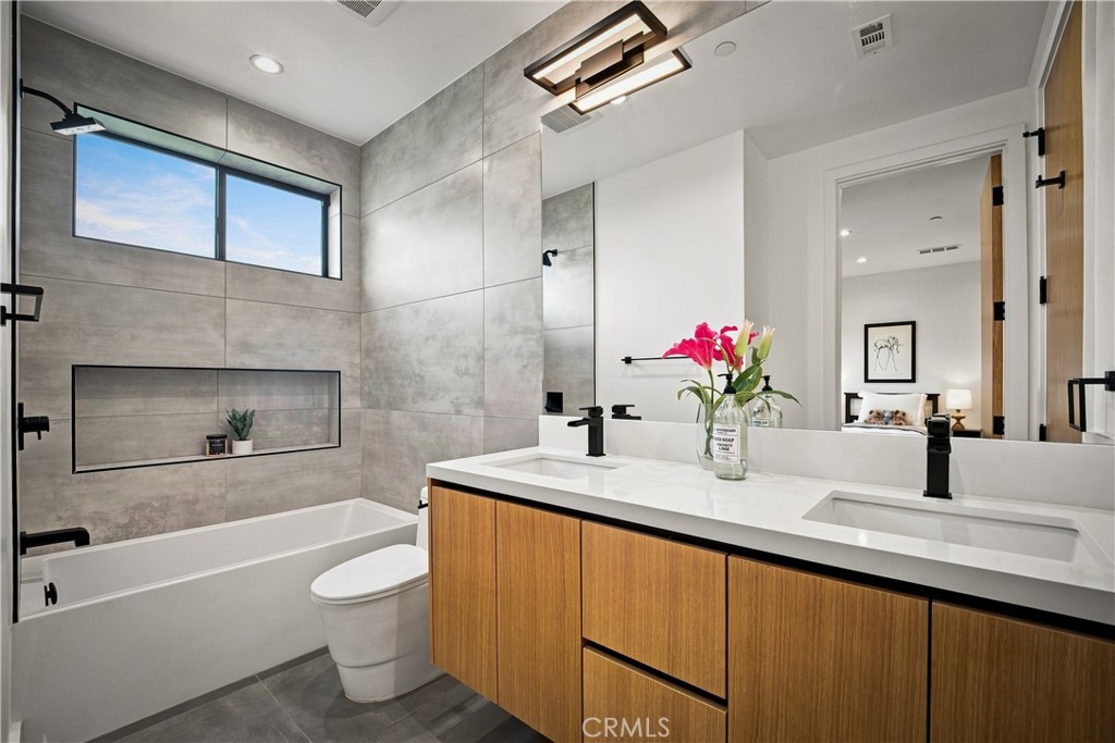 4458 Katherine Avenue Property Photo 29