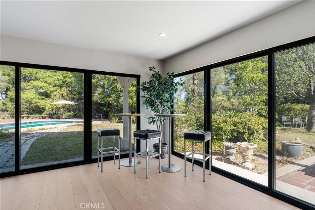 5950 Winnetka Property Photo 20