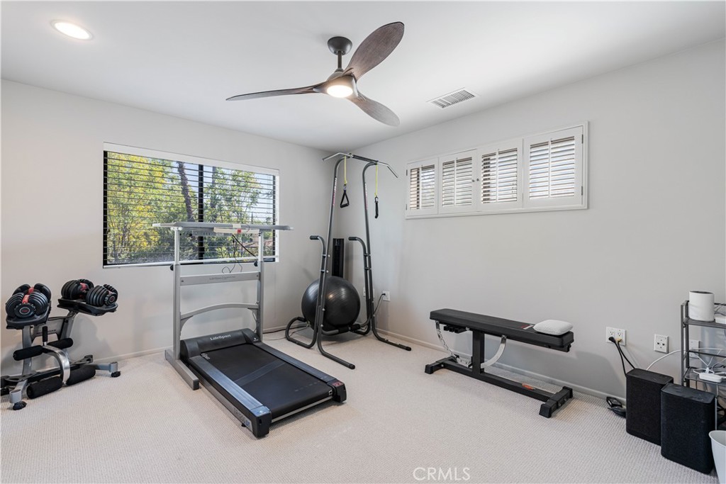 5950 Winnetka Property Photo 34