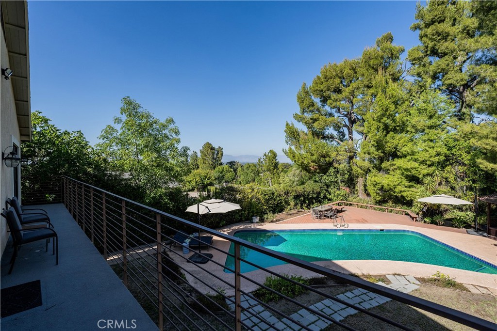 5950 Winnetka Property Photo 44
