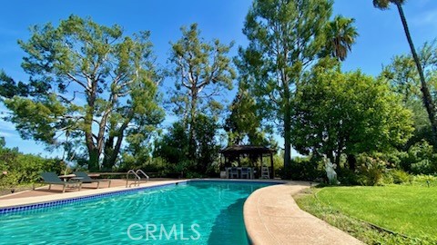 5950 Winnetka Property Photo 45