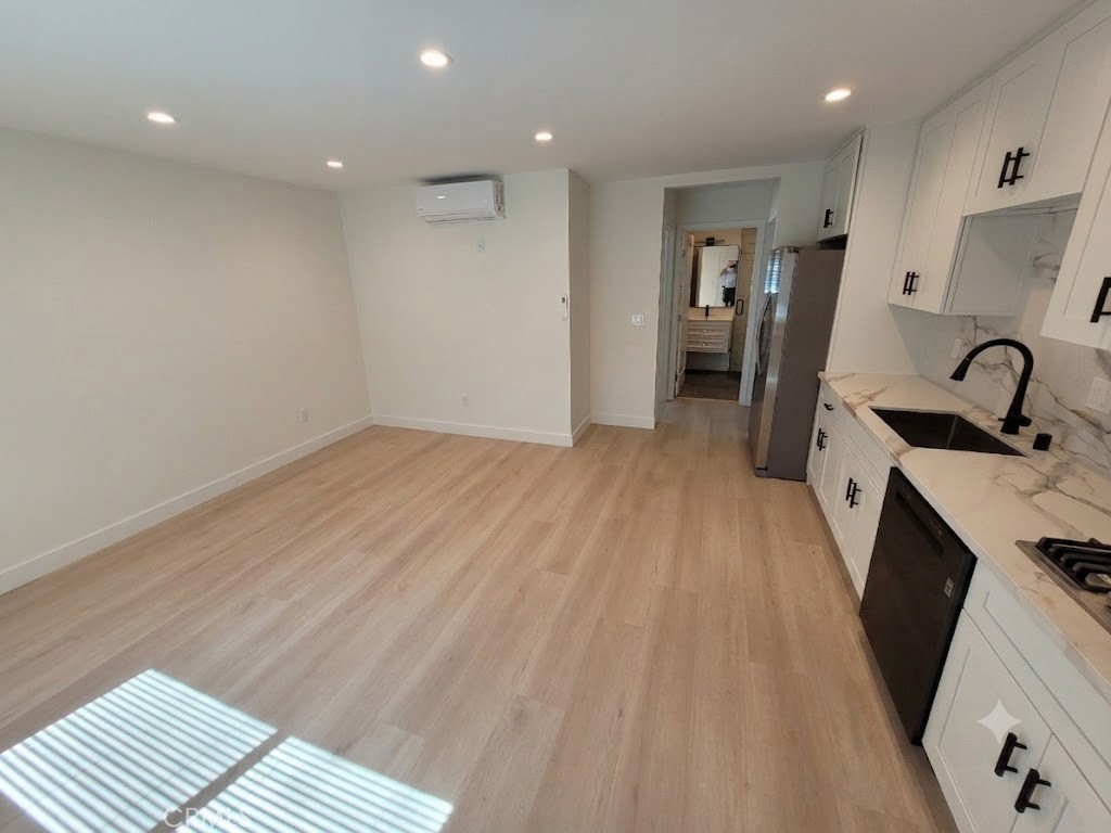 8321 Quartz Avenue 1/4 Property Photo 3