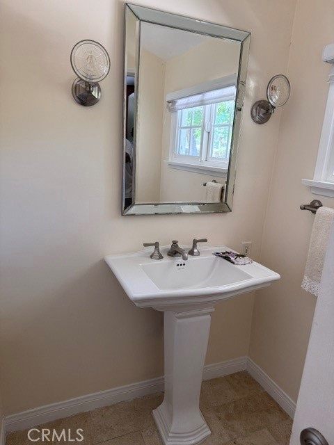 5307 Vanalden Property Photo 24