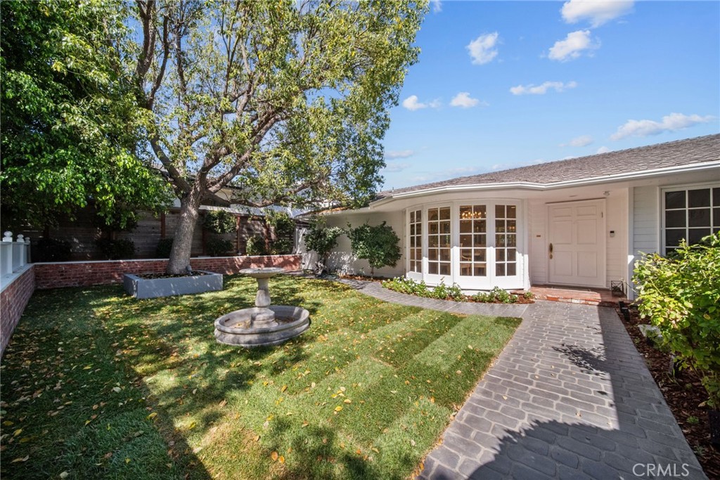 23414 Balmoral Property Photo 7