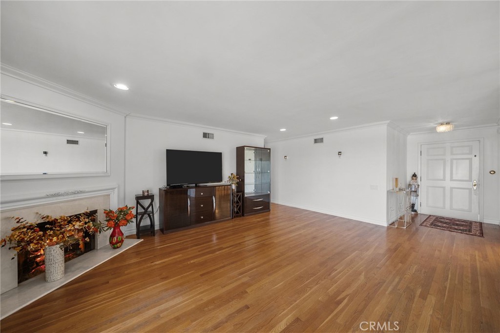 23414 Balmoral Property Photo 16