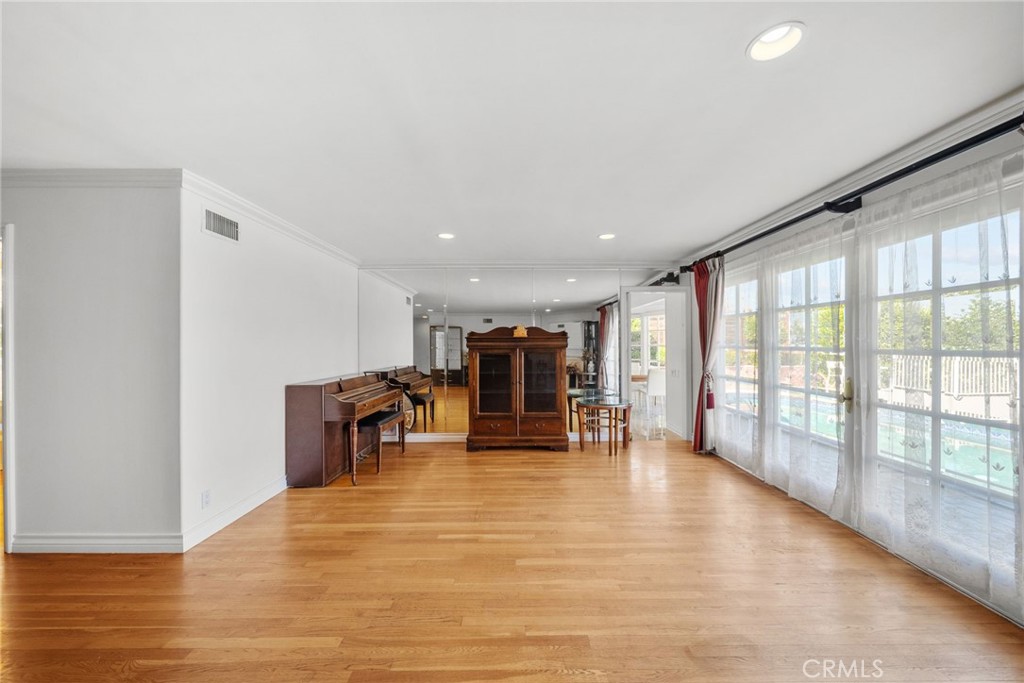 23414 Balmoral Property Photo 18