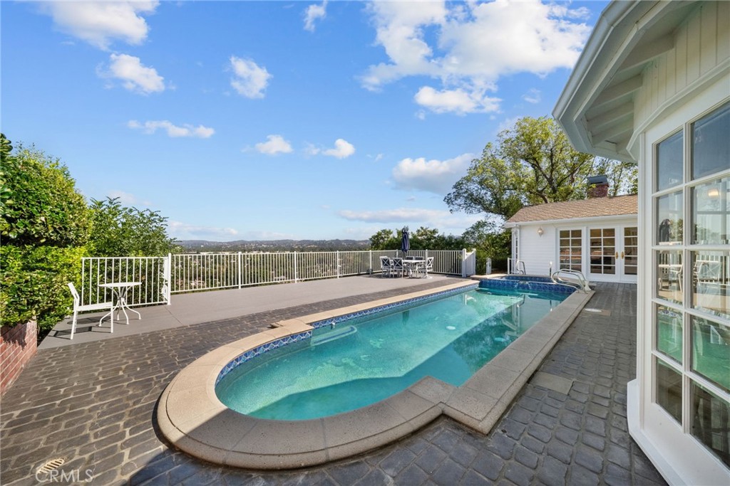 23414 Balmoral Property Photo 46
