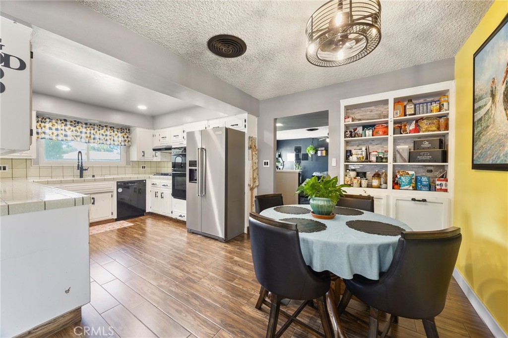 6621 Vancouver Drive Property Photo 6