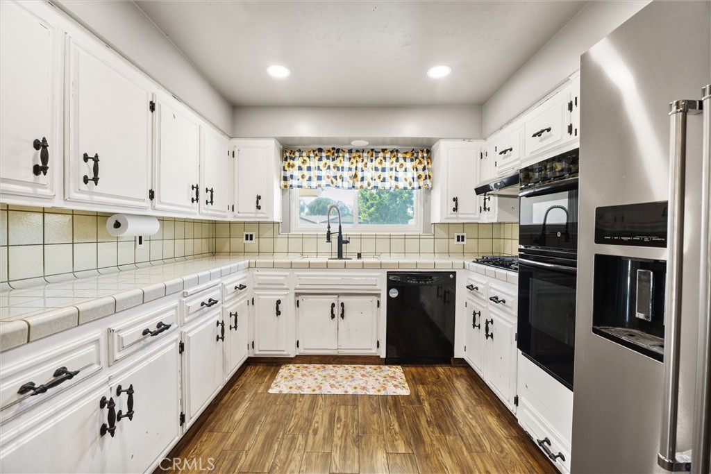 6621 Vancouver Drive Property Photo 7