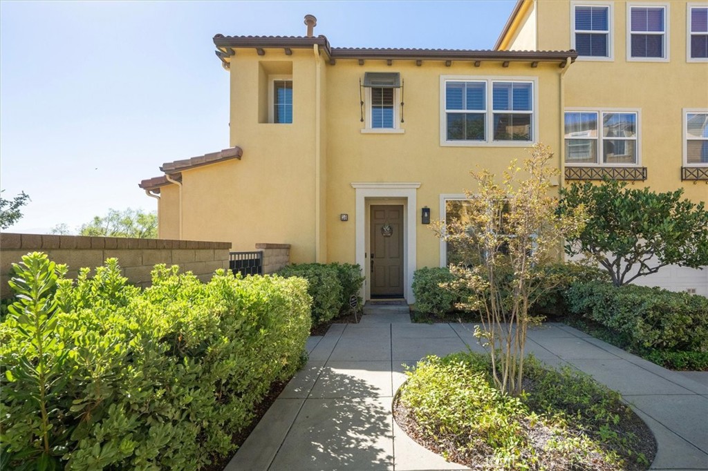 27008 Pebble Beach Drive Property Photo 1