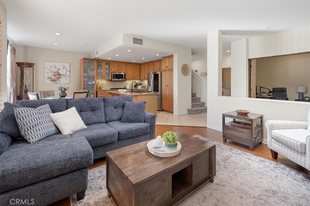 27008 Pebble Beach Drive Property Photo 6