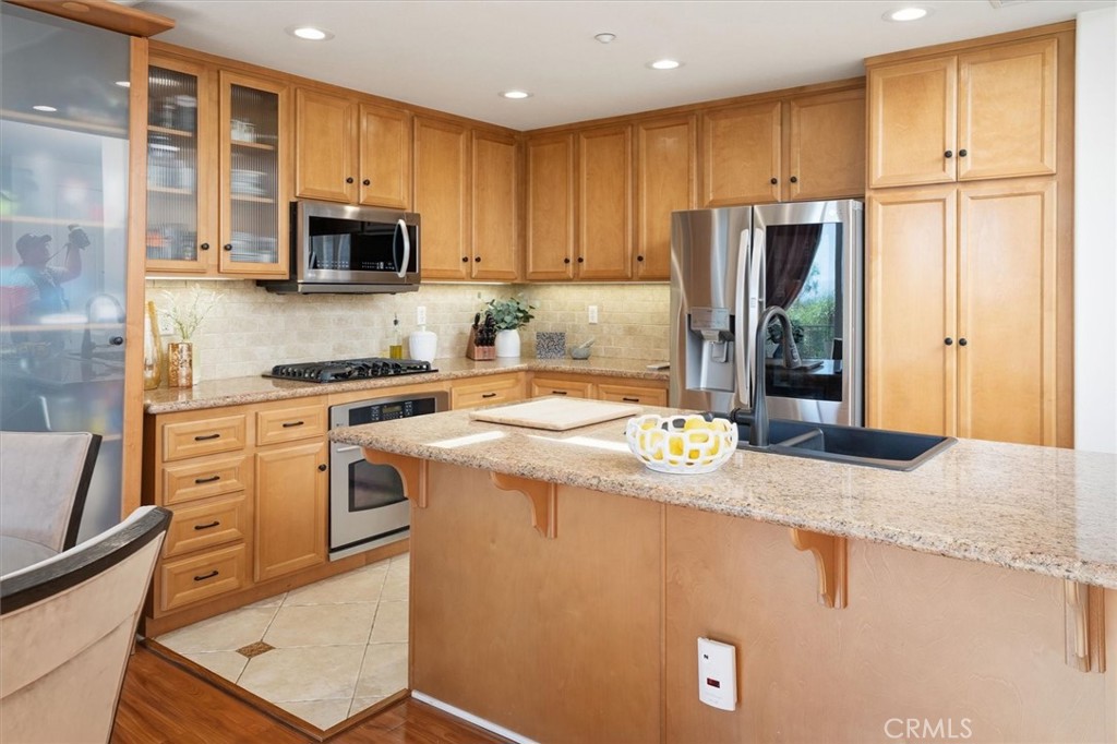 27008 Pebble Beach Drive Property Photo 11