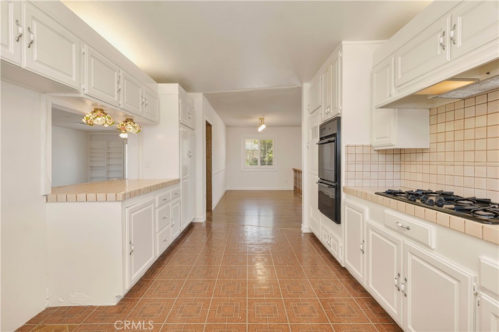 17221 Tuba Street Property Photo 24