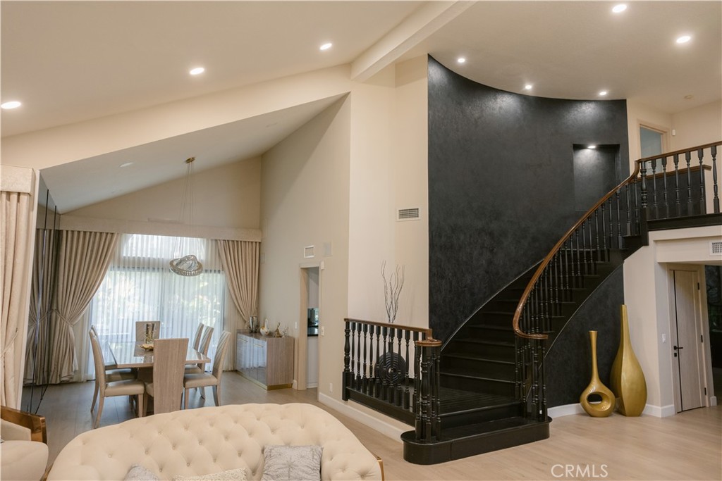 3060 Sioux Court Property Photo 3