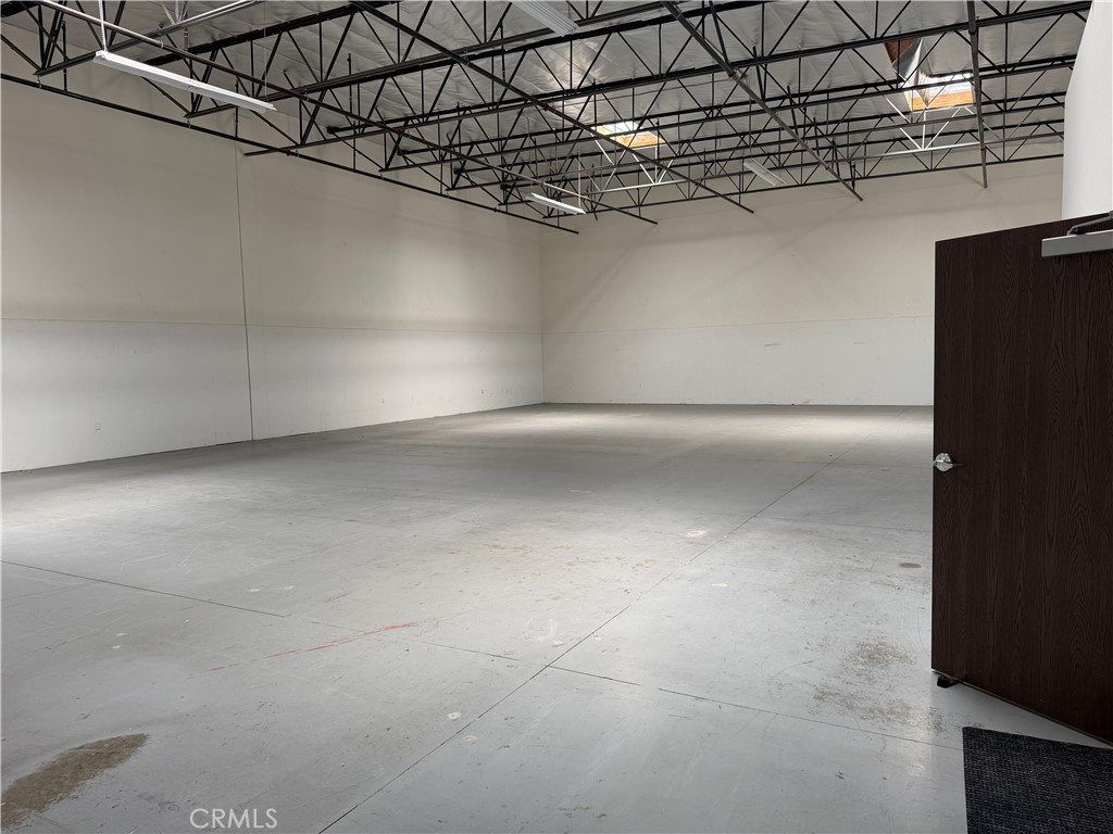 16870 S Main Property Photo 2