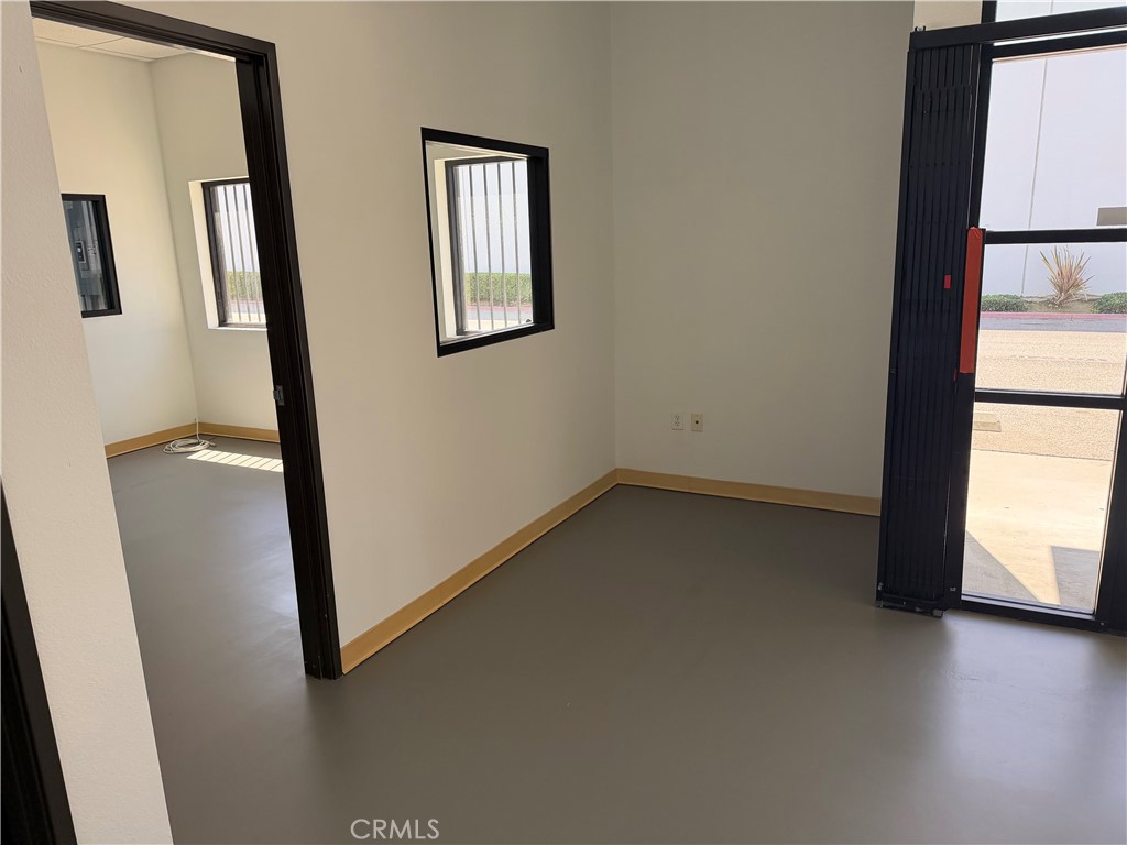 16870 S Main Property Photo 14
