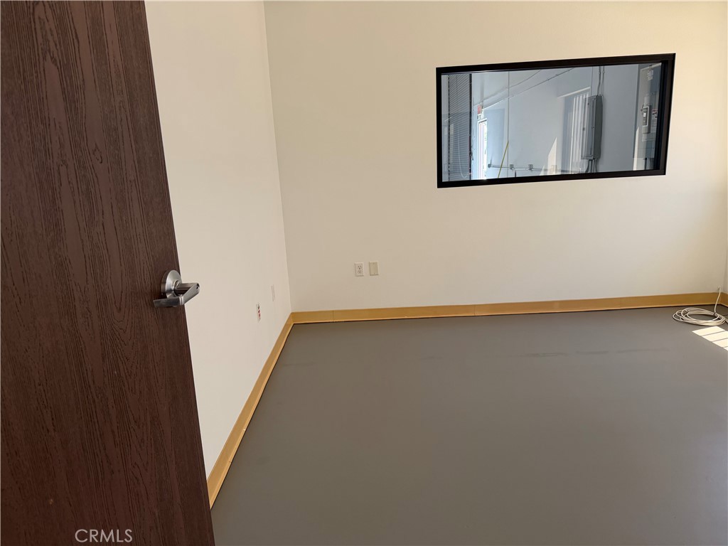 16870 S Main Property Photo 15