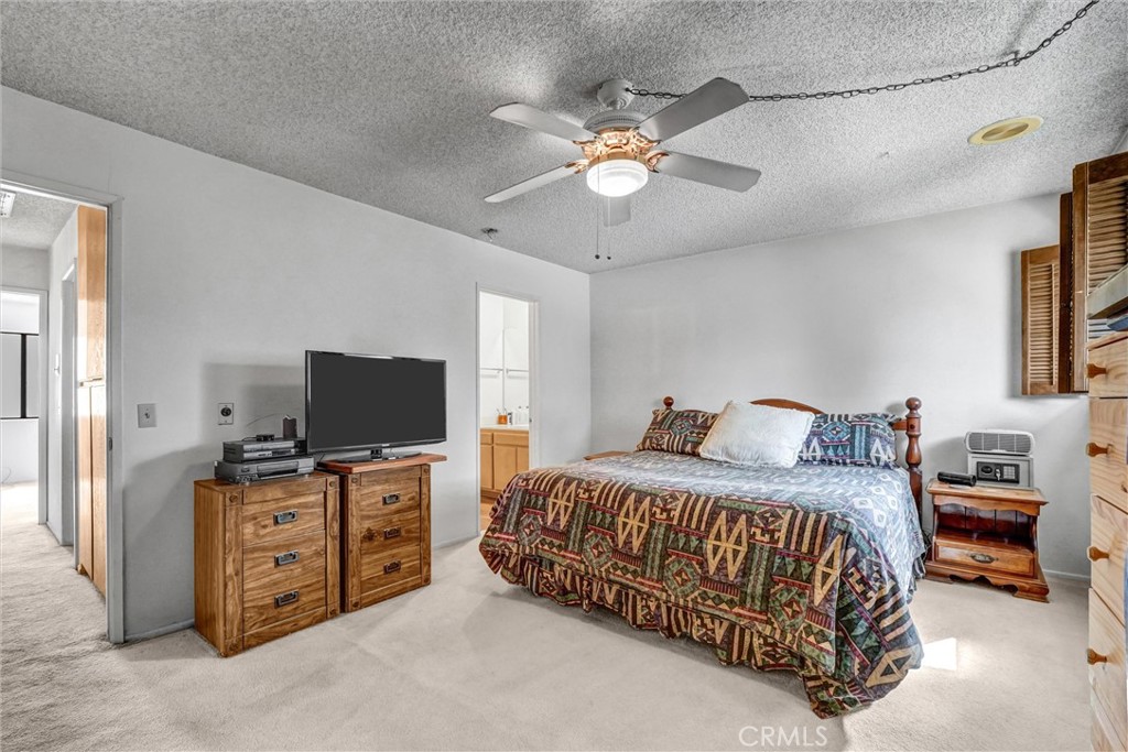 19451 Sherman Way 504 Property Photo 13
