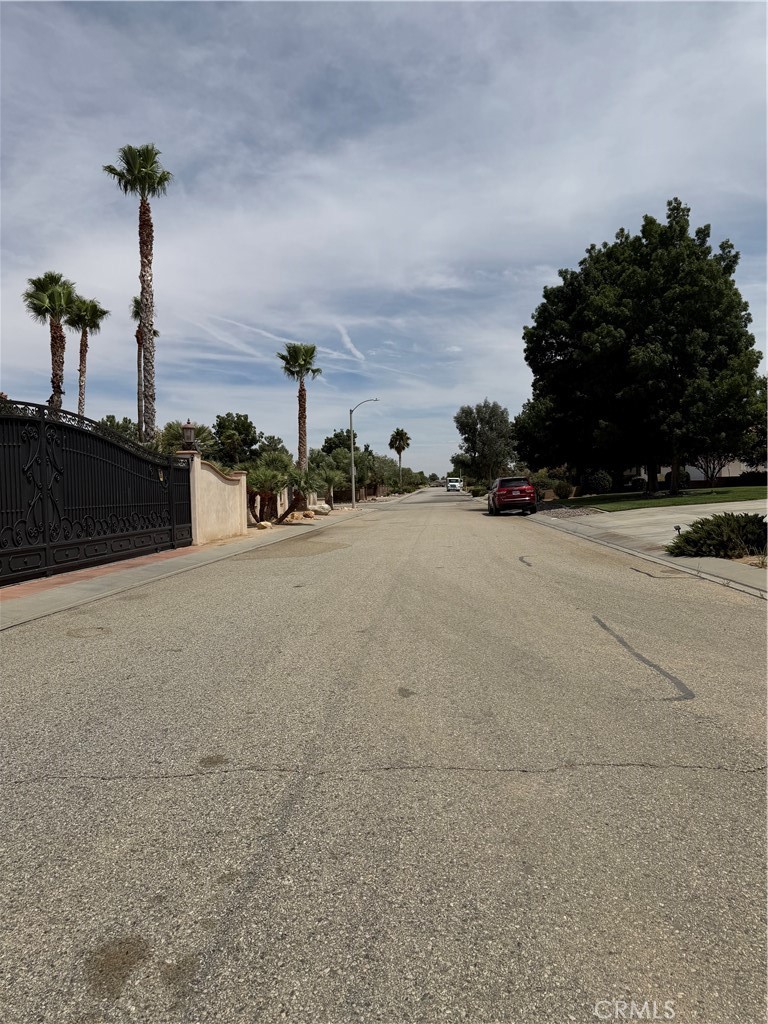 1 Desert Rose Drive Property Photo 10