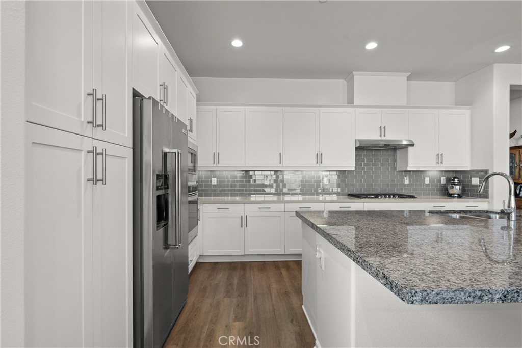 18725 Big Cedar Drive Property Photo 3
