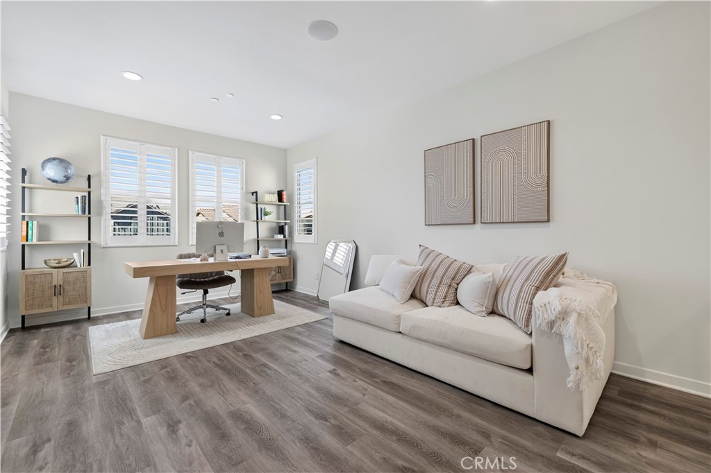 28588 Foothill Property Photo 16