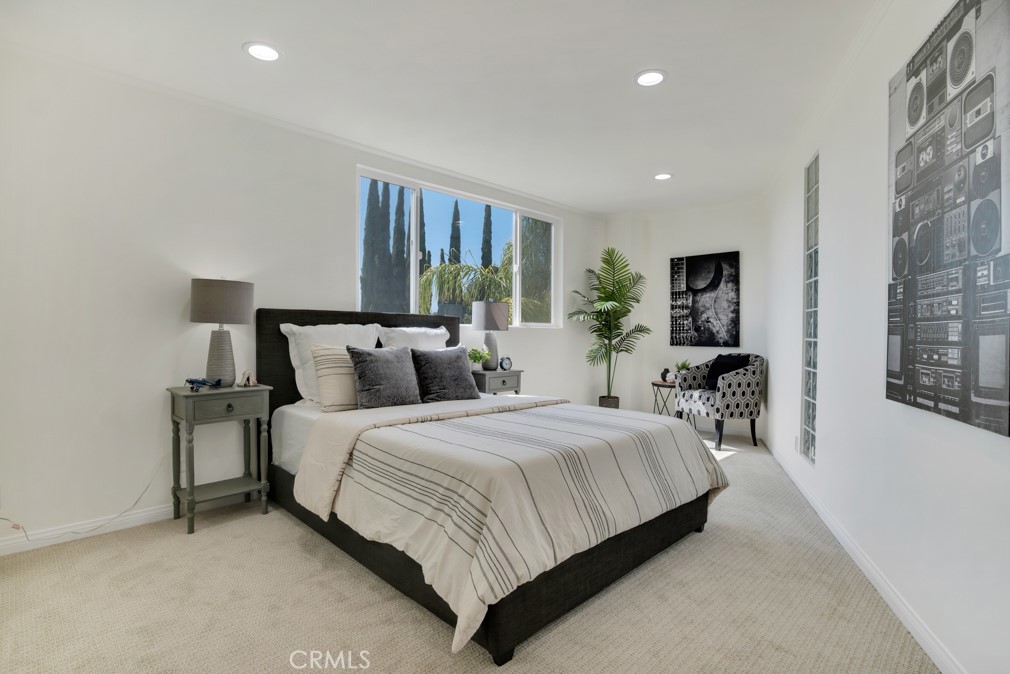 4392 Pampas Road Property Photo 8