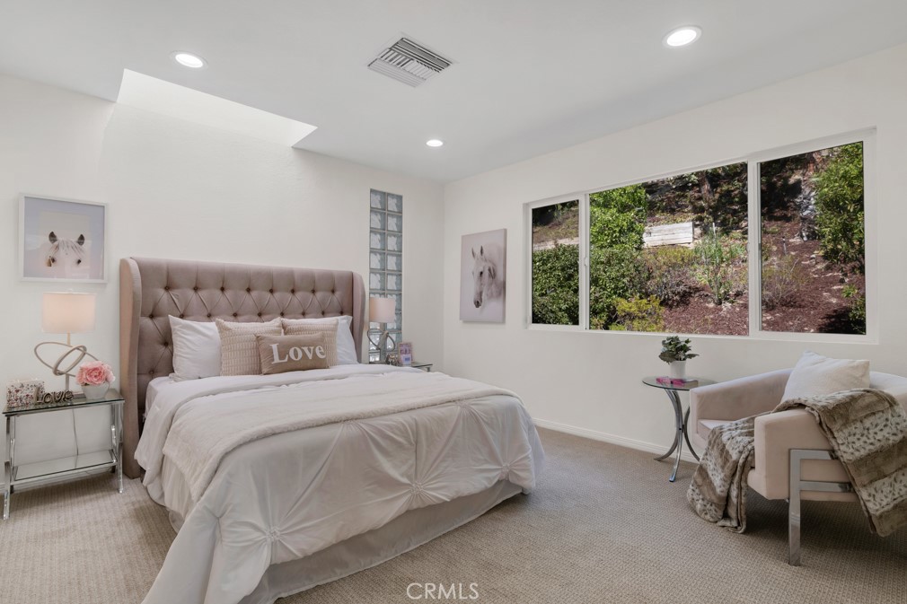 4392 Pampas Road Property Photo 10