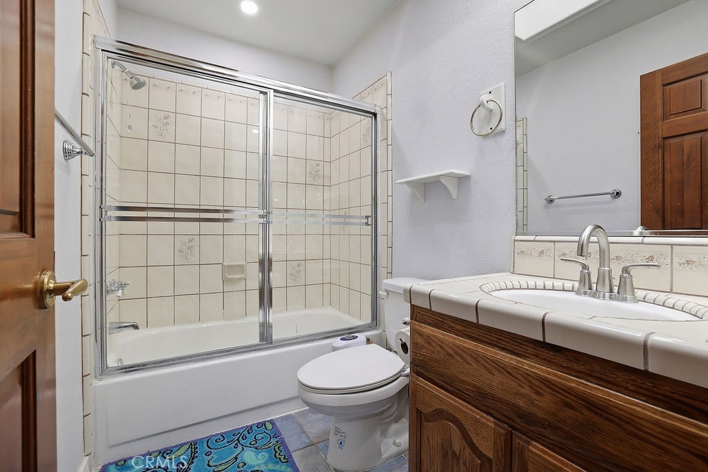 42060 Jenny Lane Property Photo 28
