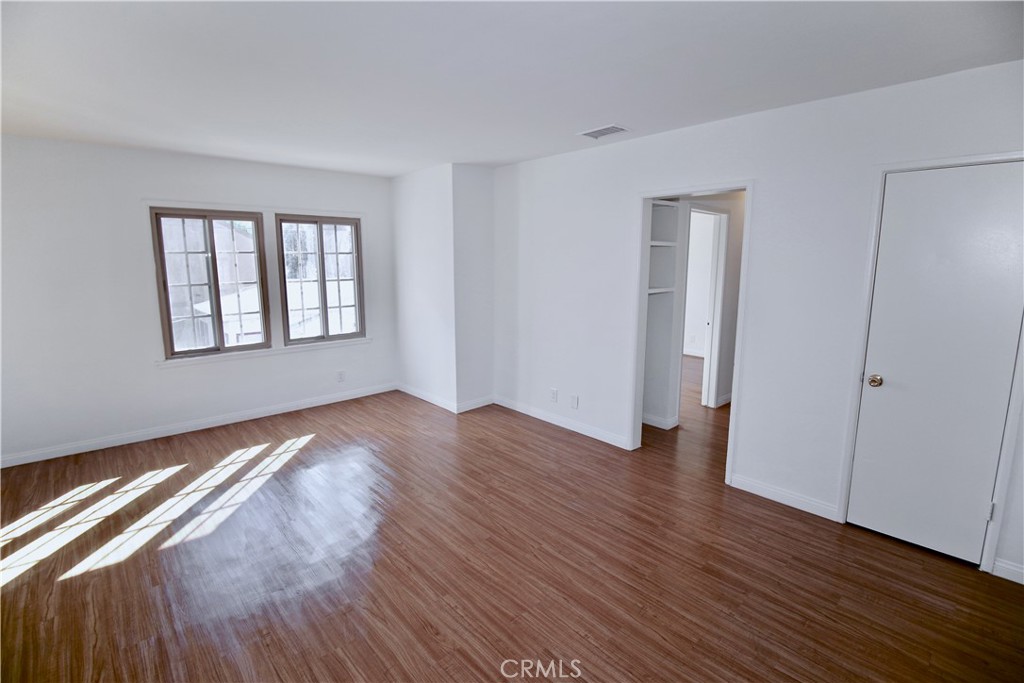6951 Simpson Avenue 12 Property Photo 7