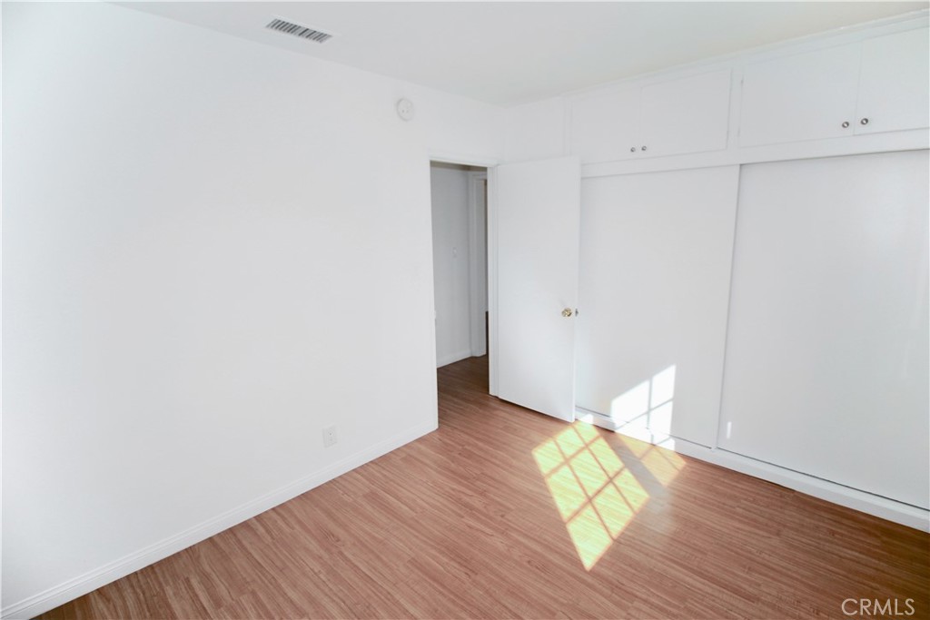6951 Simpson Avenue 12 Property Photo 15
