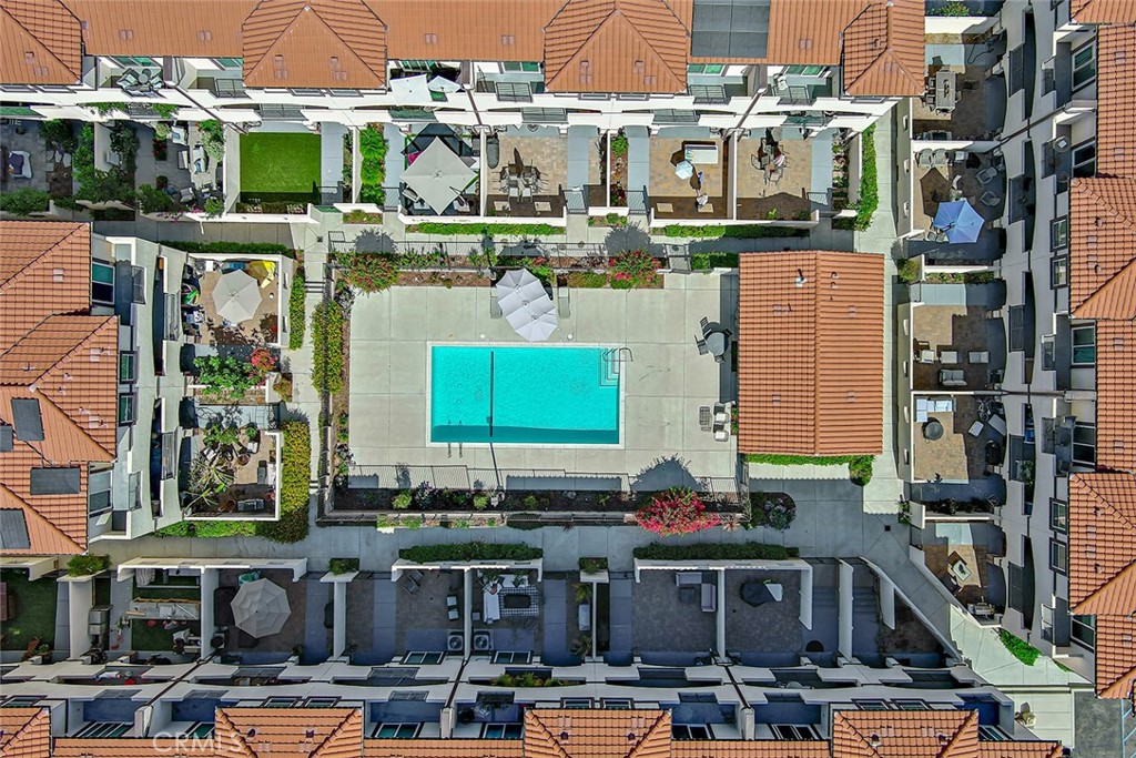 946 Warwick Property Photo 70