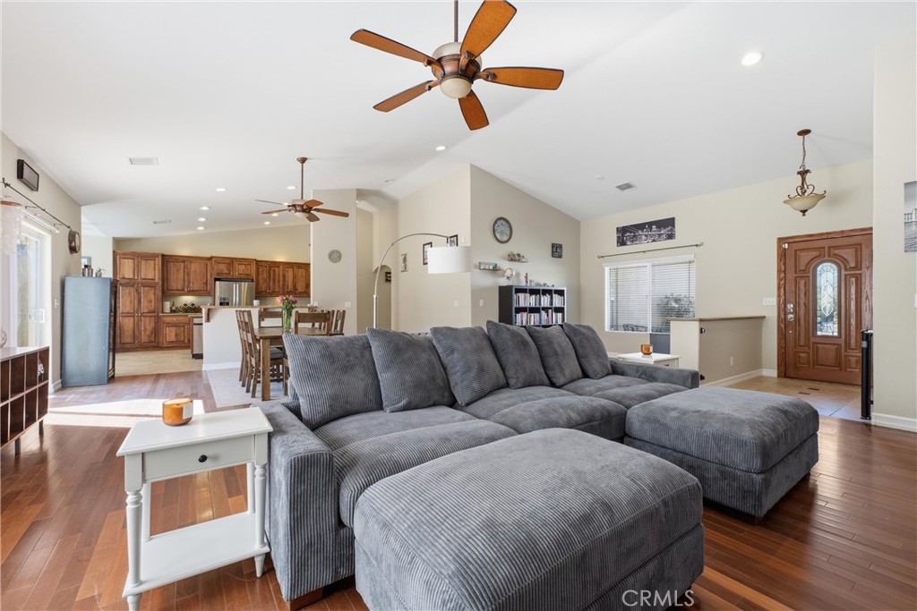 42165 Silver Puffs Property Photo 12