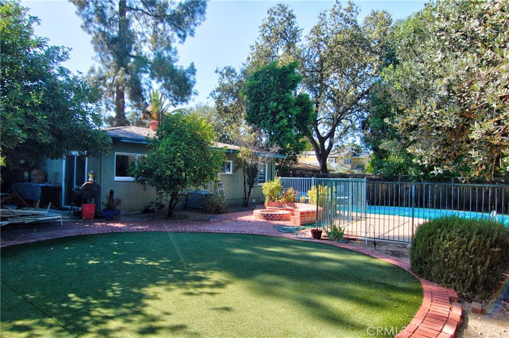 5314 Woodlake Property Photo 5