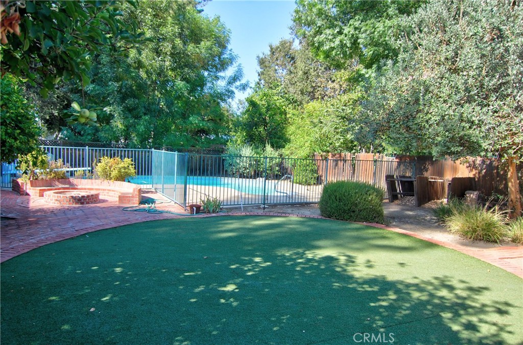 5314 Woodlake Property Photo 6