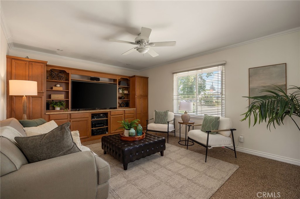 5841 Radford Avenue Property Photo 11