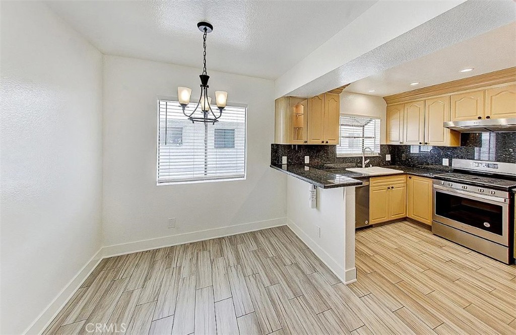 9144 Burnet Avenue 32 Property Photo 2