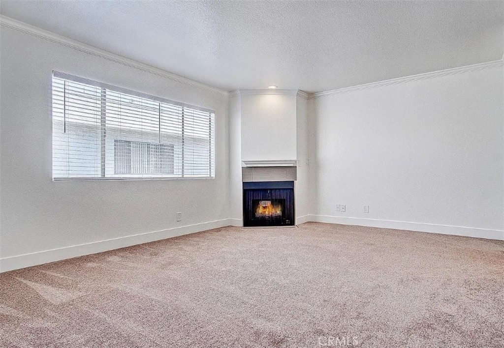 9144 Burnet Avenue 32 Property Photo 6