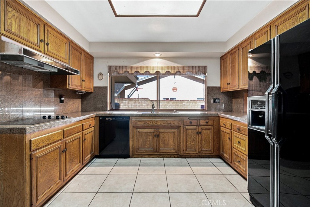19208 Lassen Property Photo 2