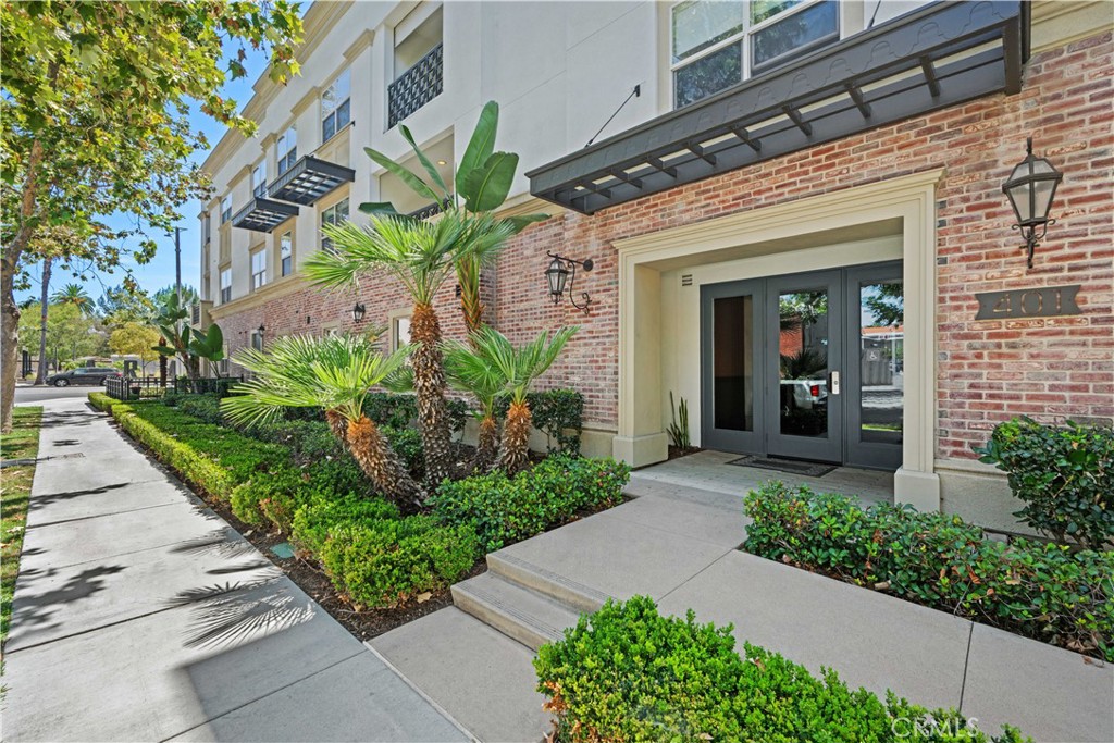 401 S Anaheim 3 Property Photo 1