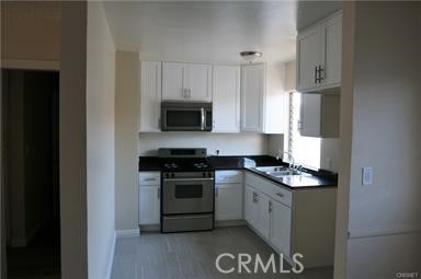 6925 Whitsett Property Photo 4
