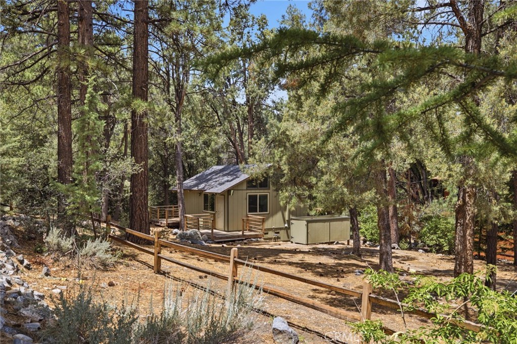 2009 Bernina Property Photo 1