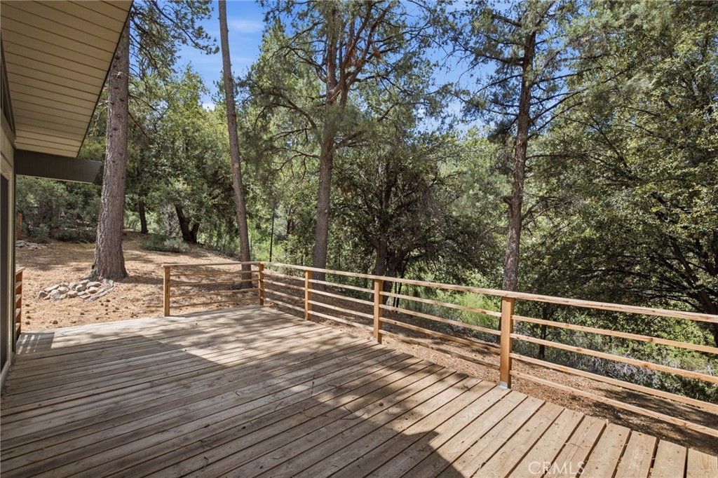 2009 Bernina Property Photo 18