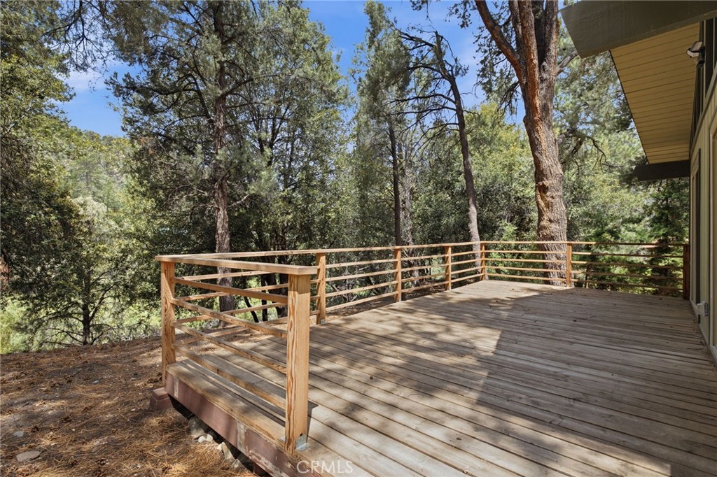 2009 Bernina Property Photo 19