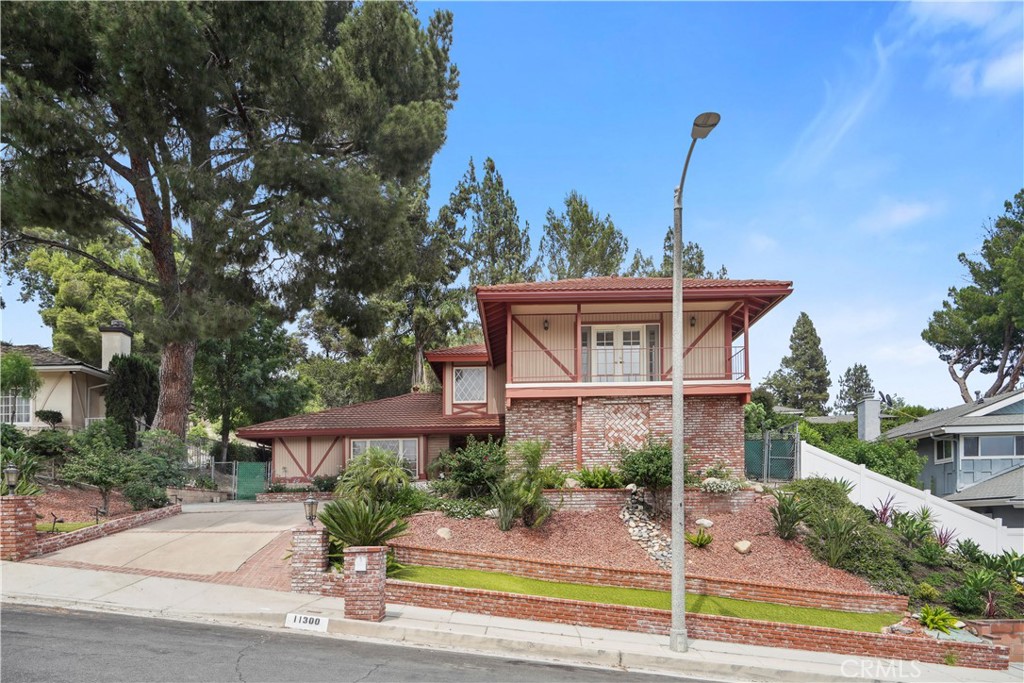 11300 Dulcet Avenue Property Photo 4